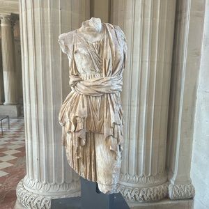 Meet your Posher, Sky